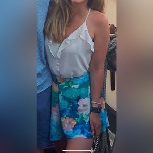 Vici mini shorts - floral and flowy!